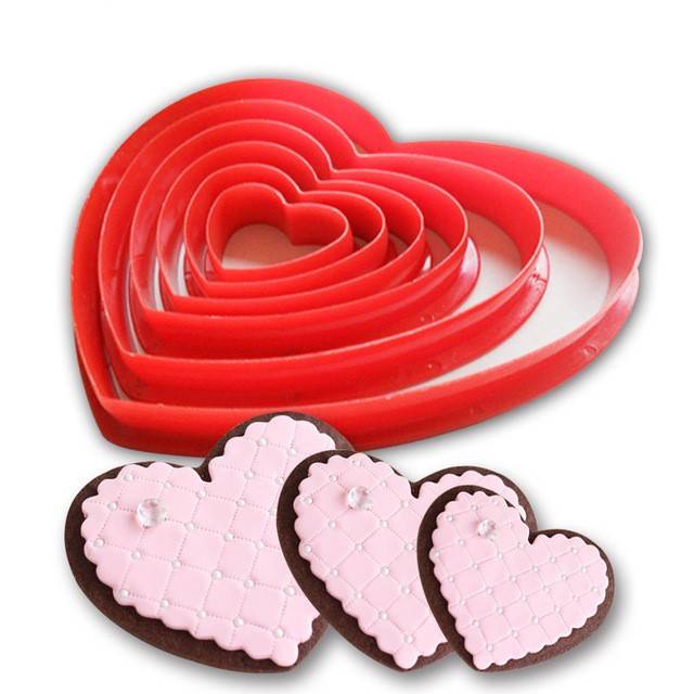 Lovely Heart Shaped Eco-Friendly Plastic Cookie Cutters Set